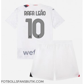 AC Milan Rafael Leao #10 Replika Bortatröja Barn 2023-24 Kortärmad (+ Korta byxor)